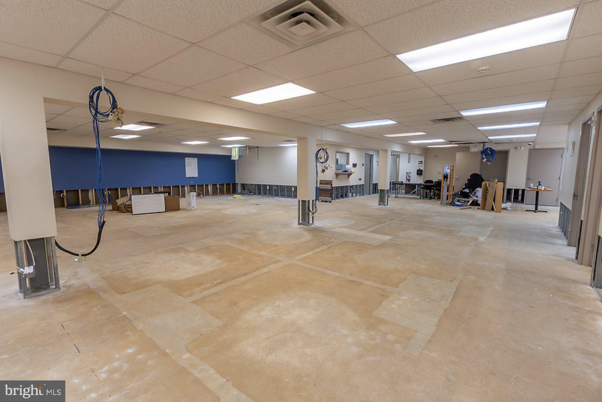 53 E ARMAT STREET 69 1ST FLOOR