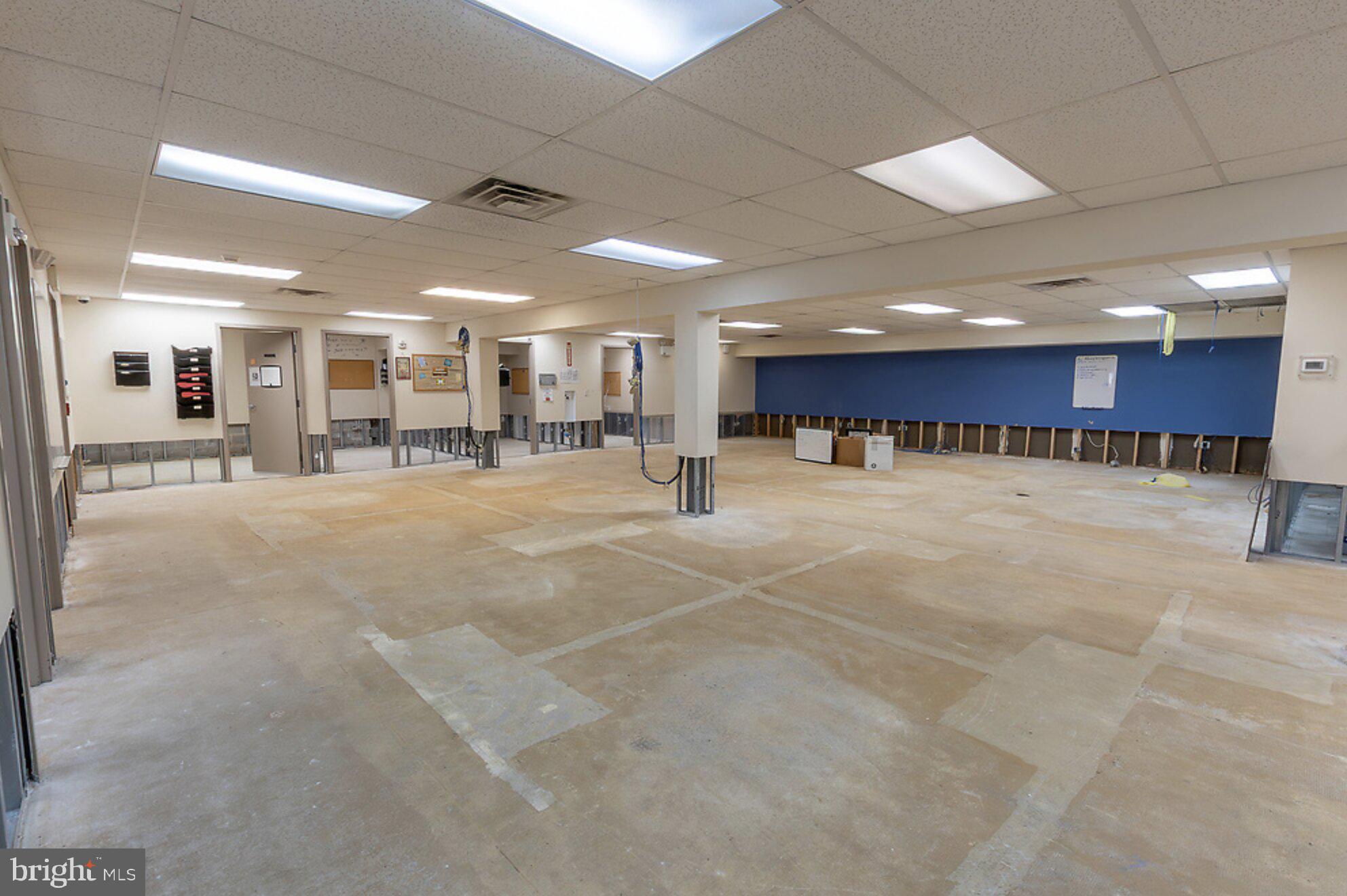 53 E ARMAT STREET 69 1ST FLOOR