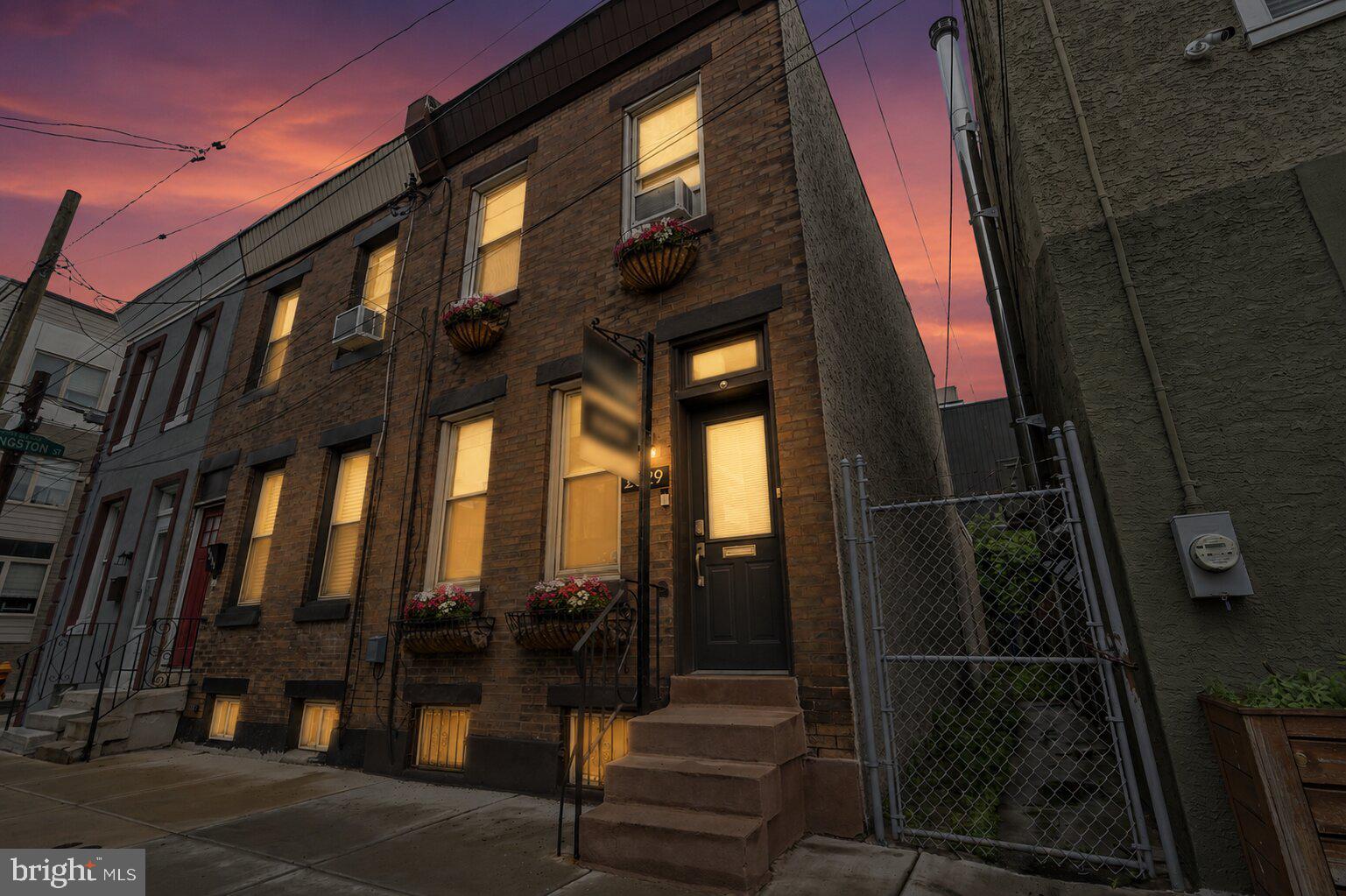 2529 E ALBERT STREET