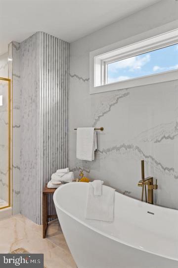 2053 E CUMBERLAND STREET