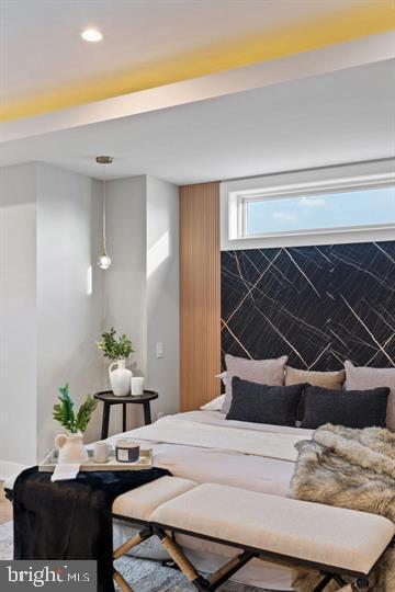 2053 E CUMBERLAND STREET