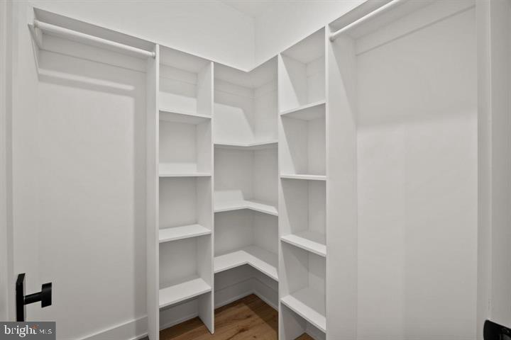 2053 E CUMBERLAND STREET