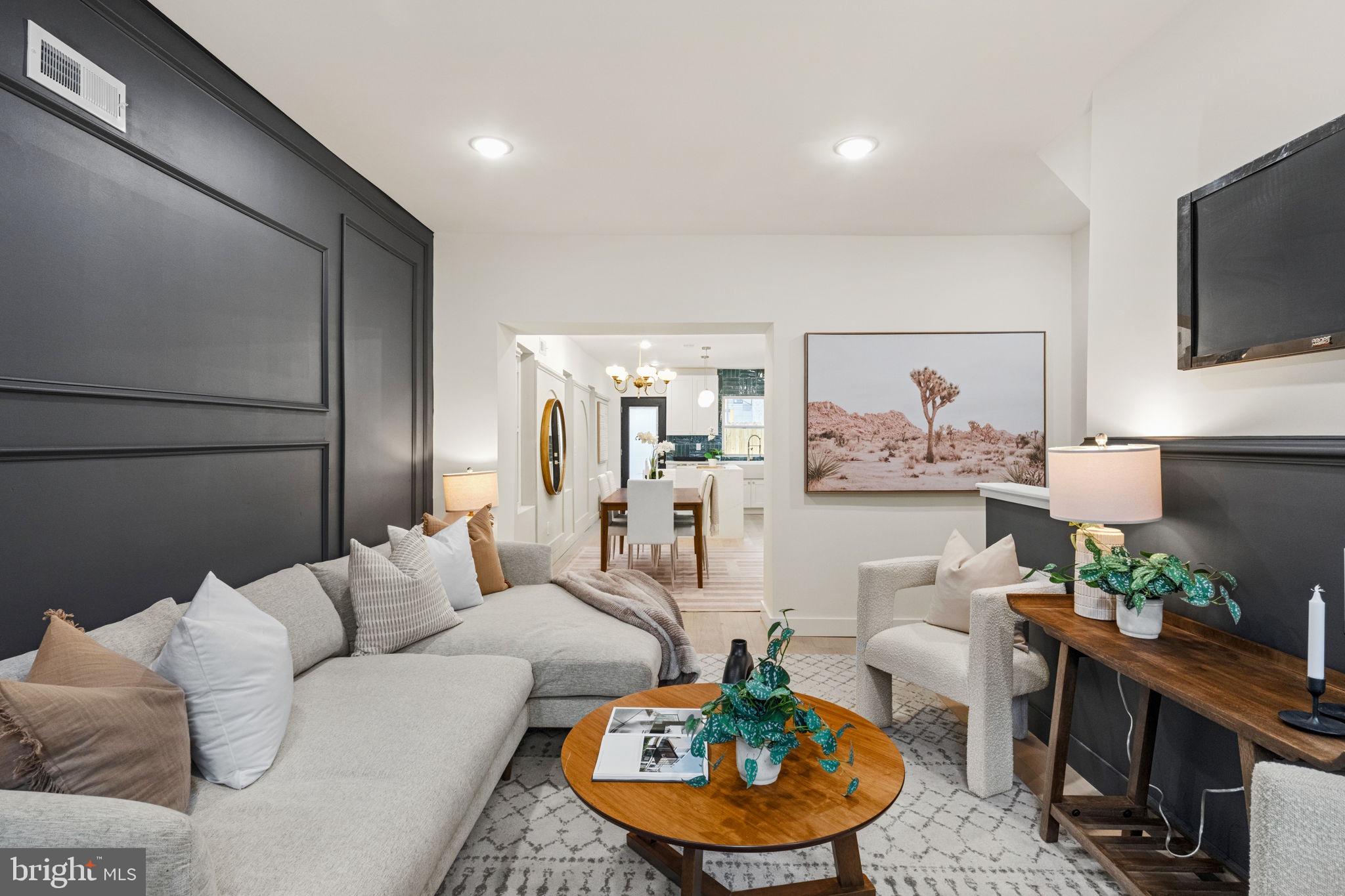 1530 N LAWRENCE STREET