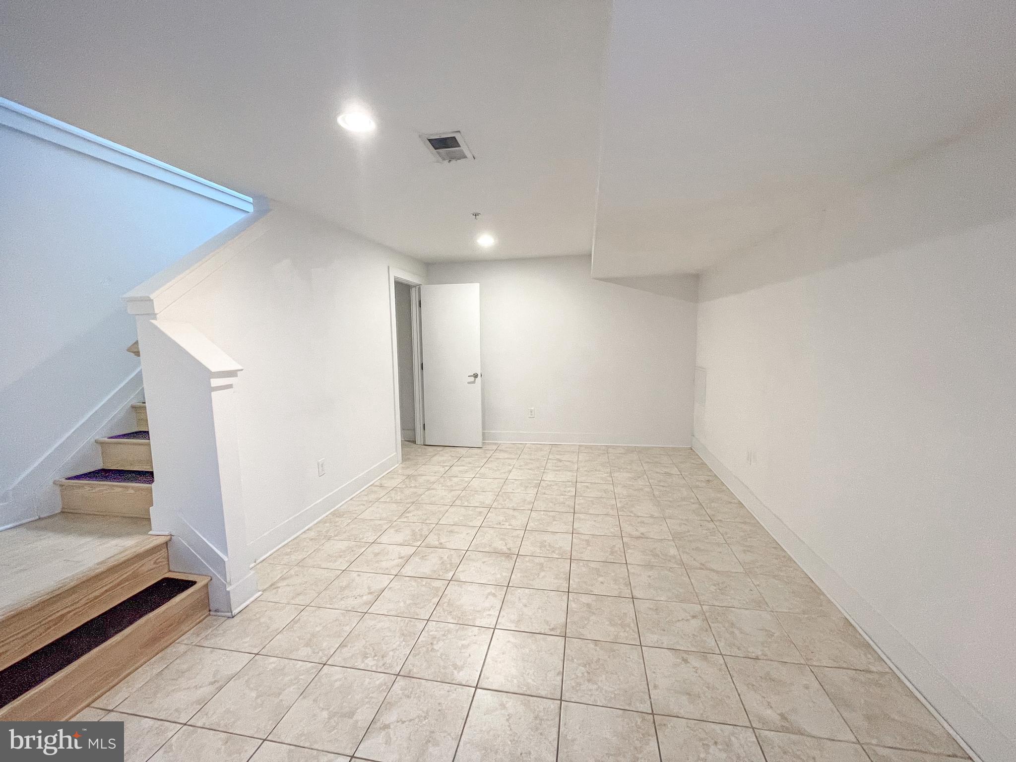 516 CARPENTER STREET