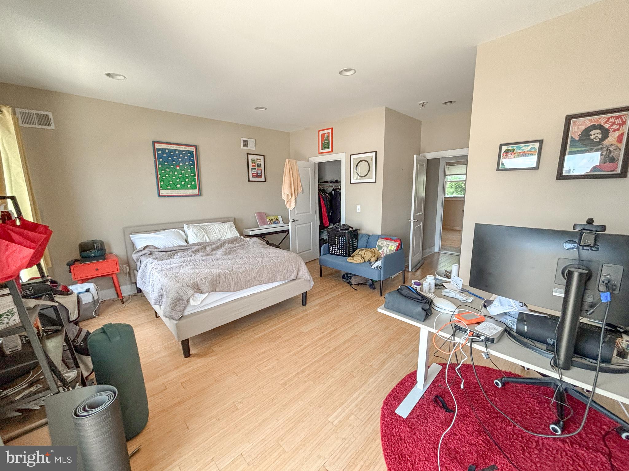 1114 GREENWICH STREET