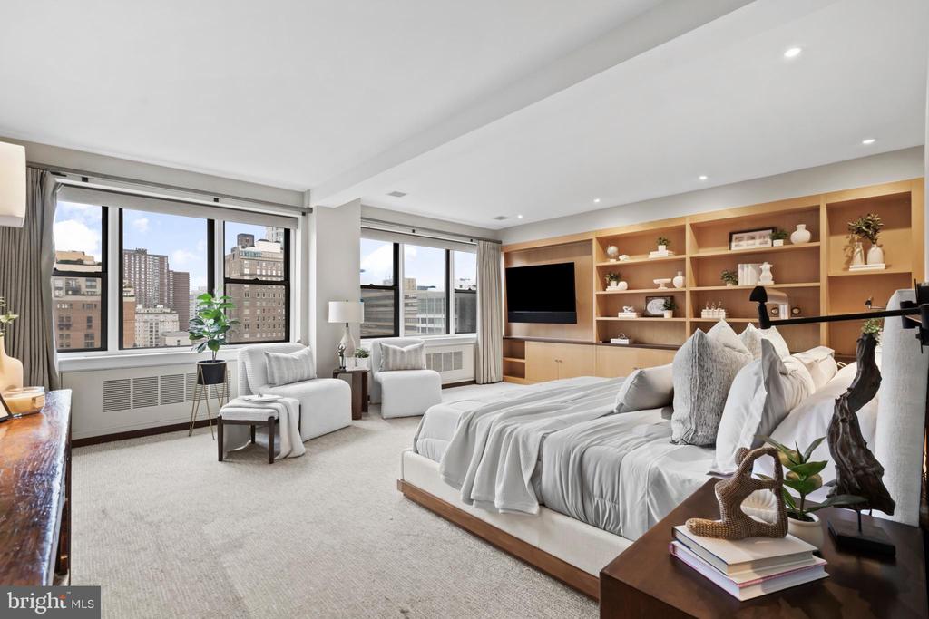 220 W RITTENHOUSE SQUARE 18A