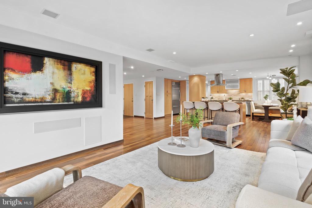 220 W RITTENHOUSE SQUARE 18A