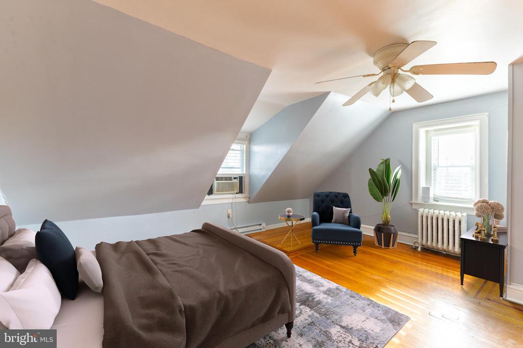 2216 GEORGES LANE
