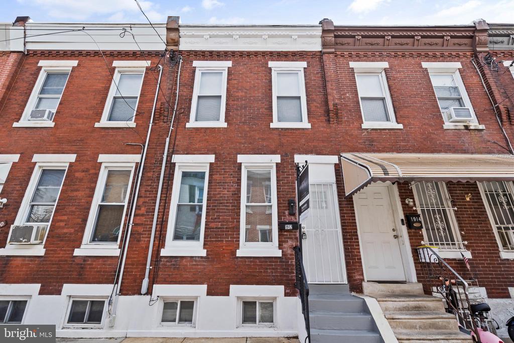 1912 HOFFMAN STREET