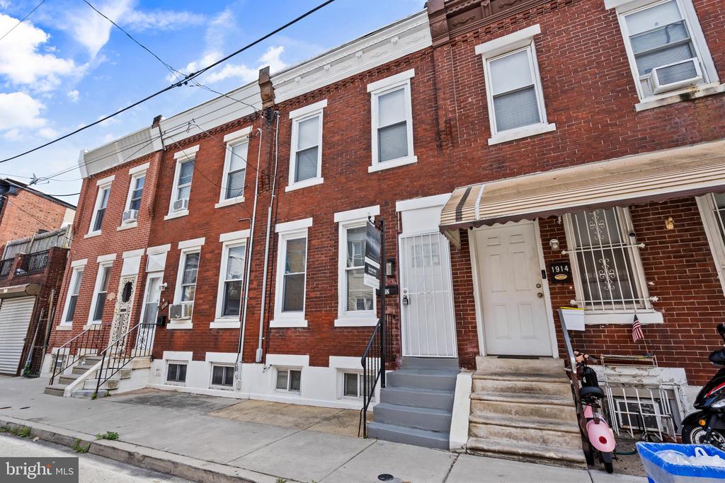 1912 HOFFMAN STREET