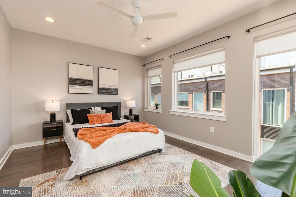 165 E ALLEN STREET 12