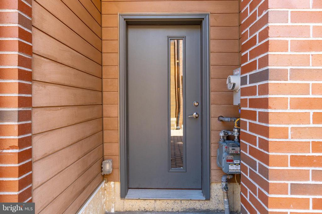 165 E ALLEN STREET 12