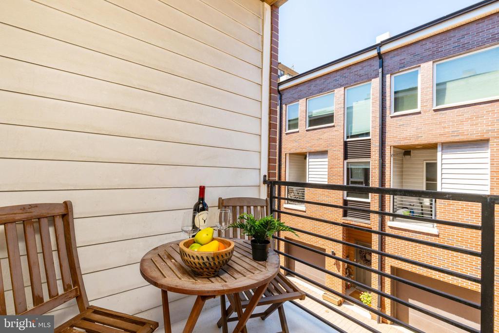 165 E ALLEN STREET 12
