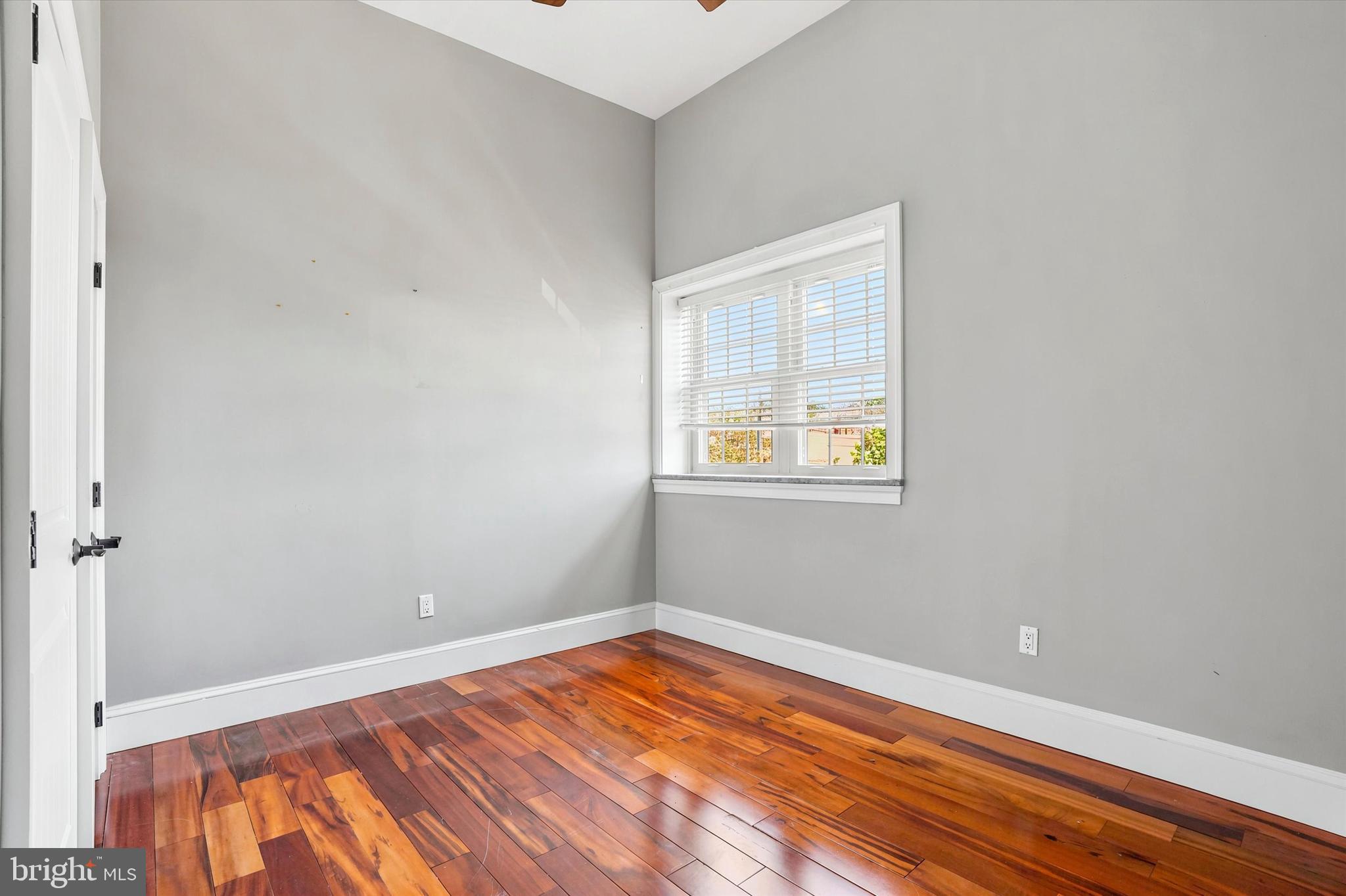 738 S 11TH STREET 3F