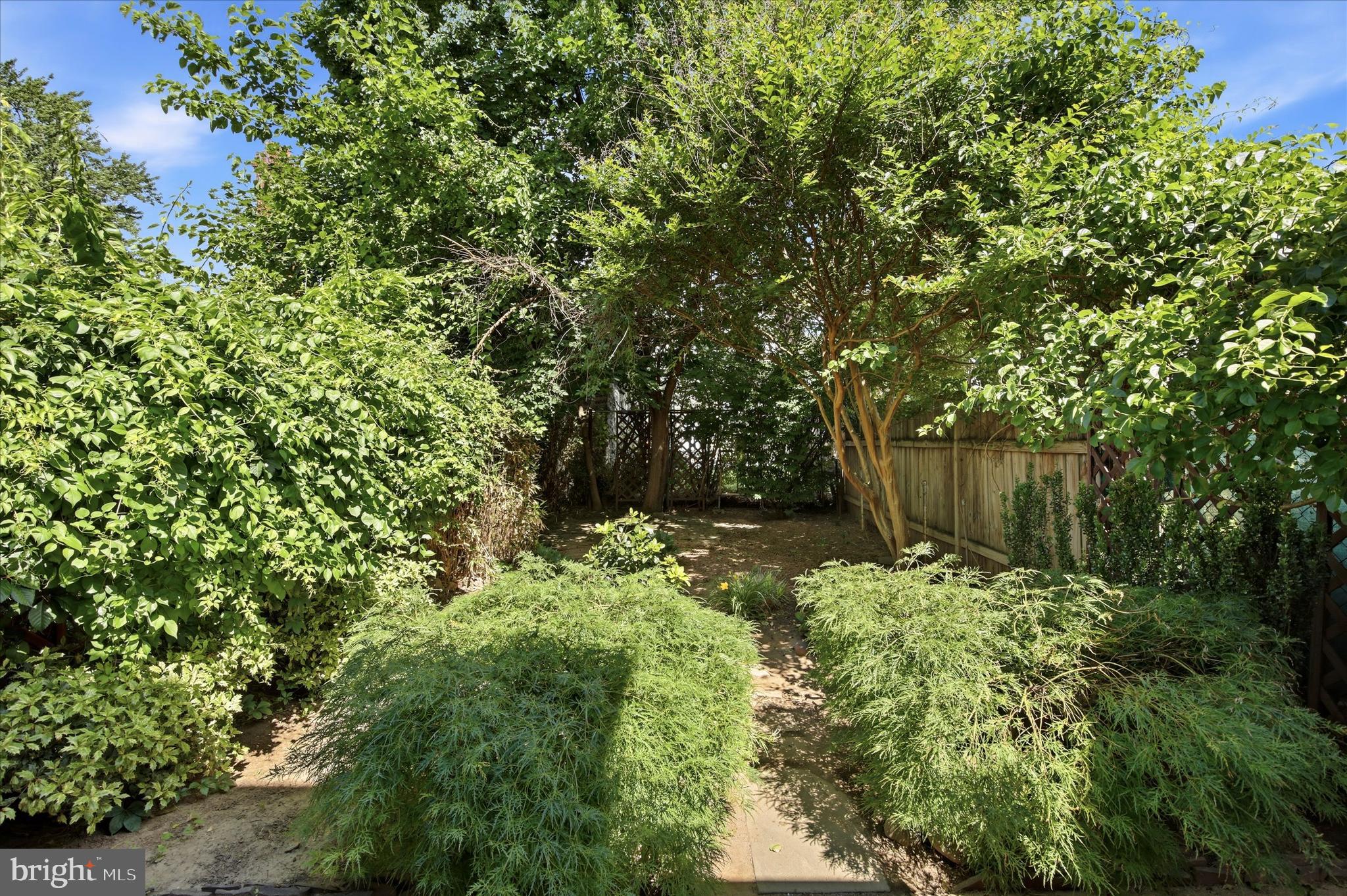 424 MARTIN STREET