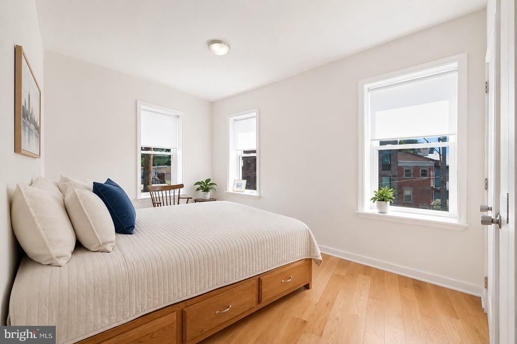 1546 FRANKFORD AVENUE 3B