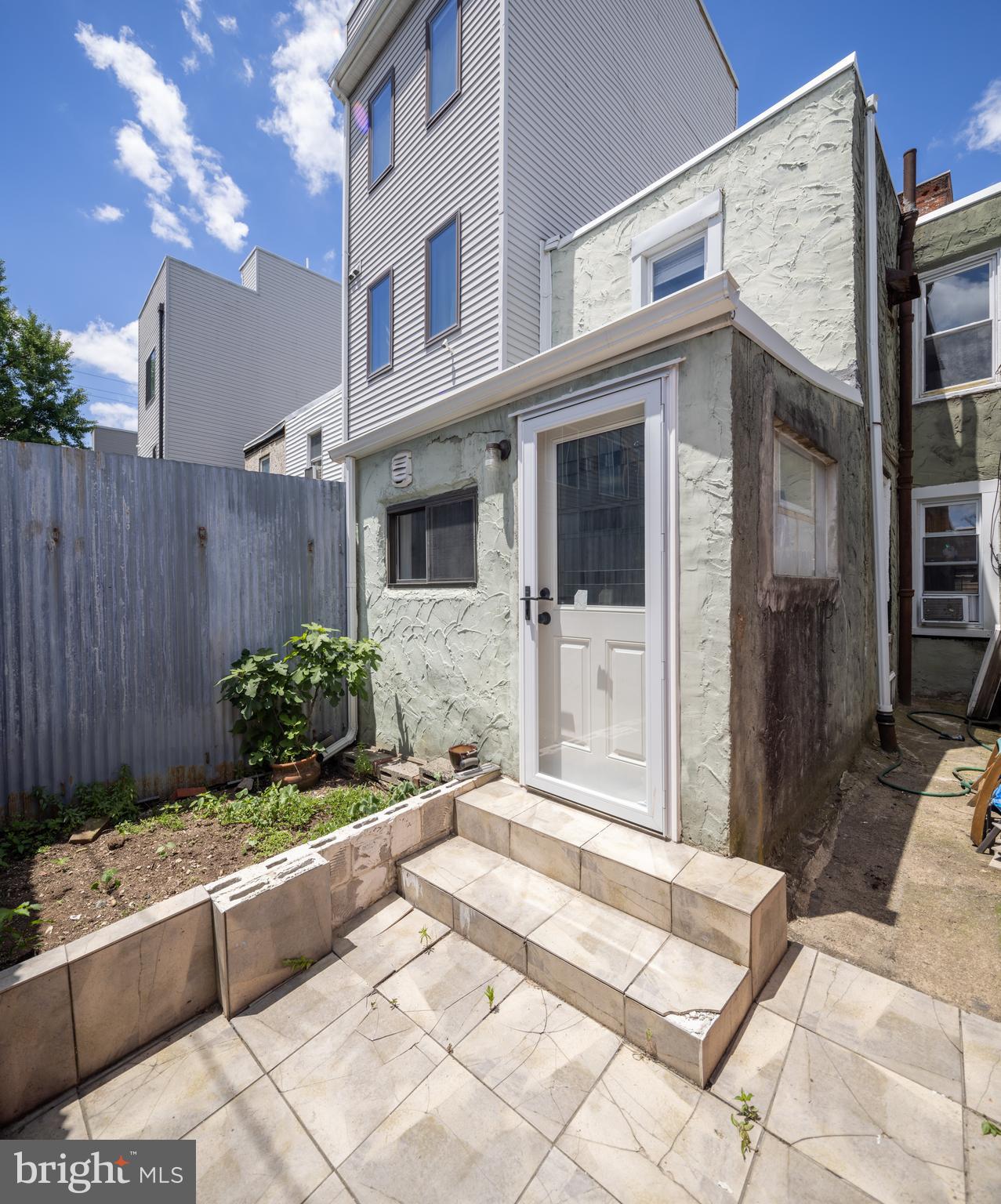 2451 JASPER STREET