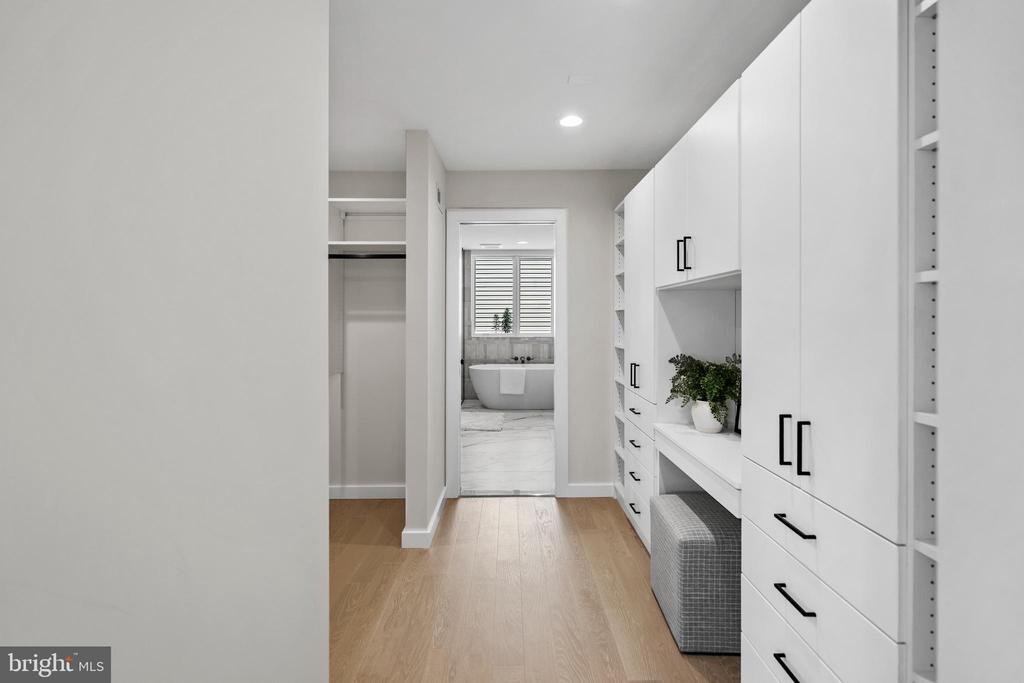 614 BRENNA WALK 27