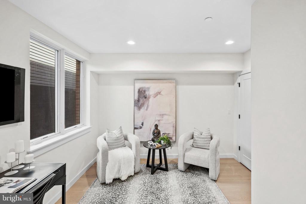 614 BRENNA WALK 27