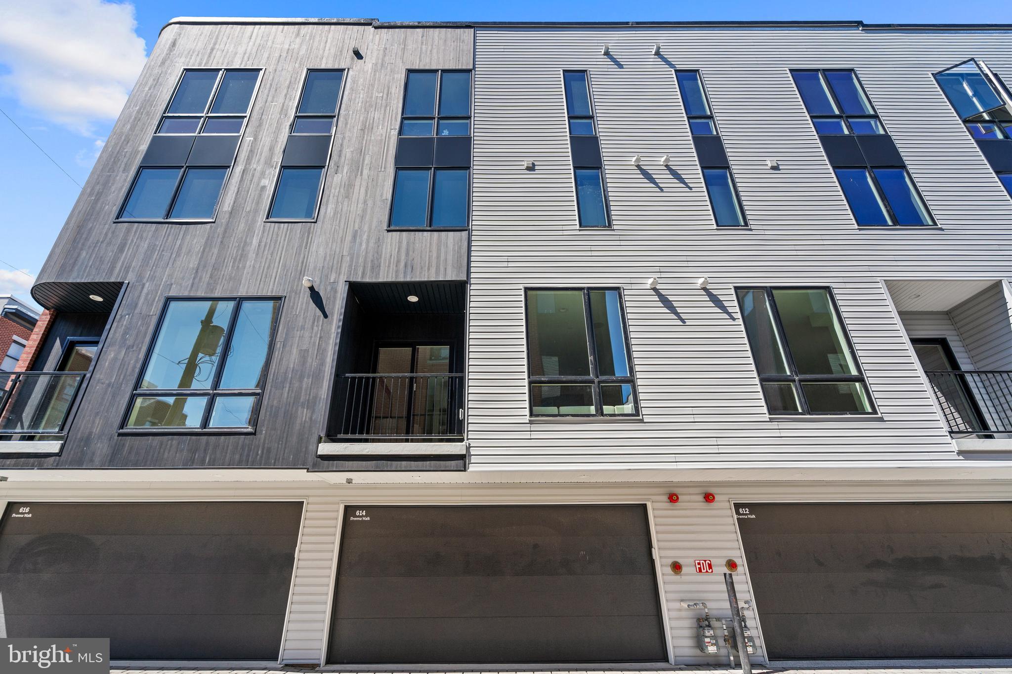 614 BRENNA WALK 27