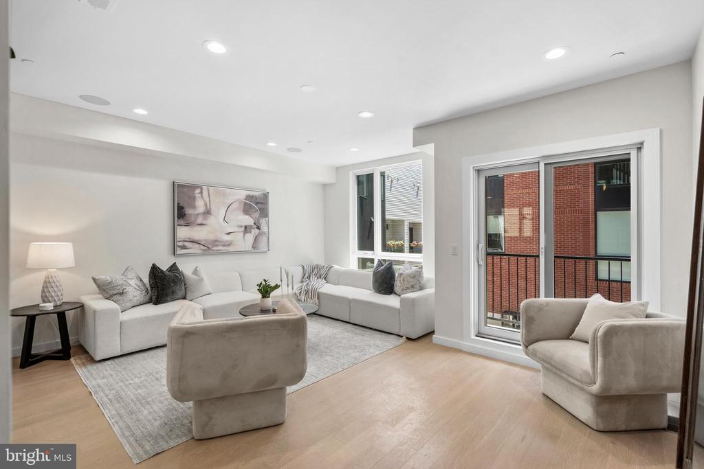614 BRENNA WALK 27