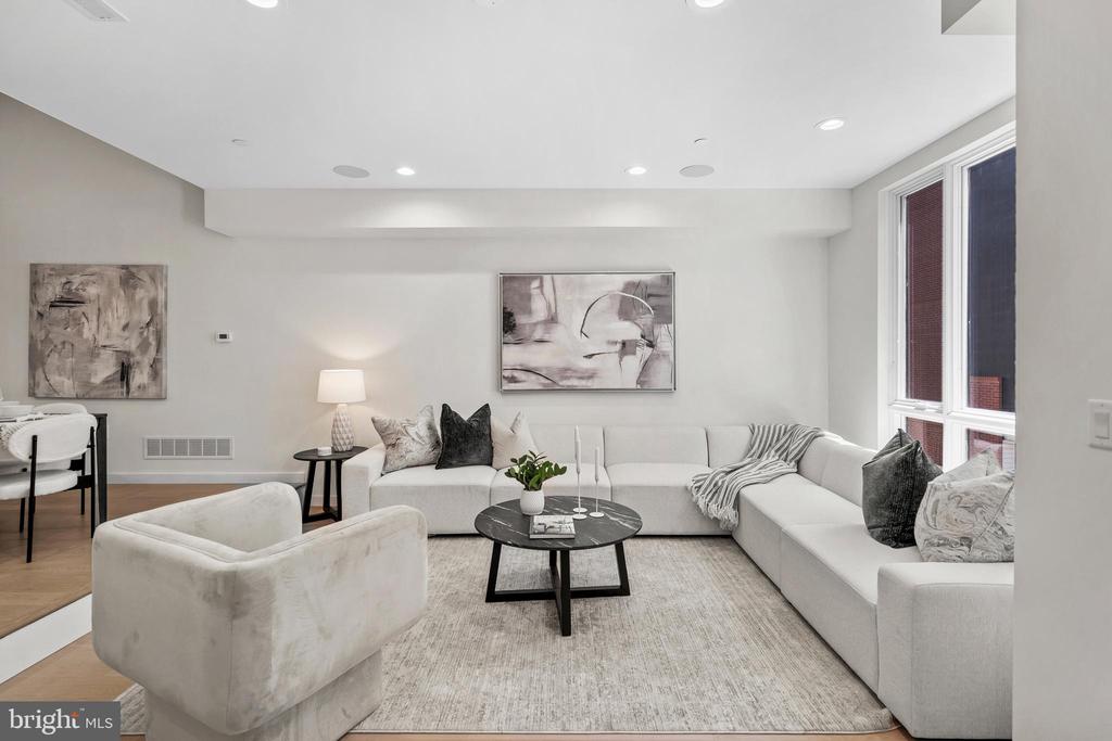 614 BRENNA WALK 27