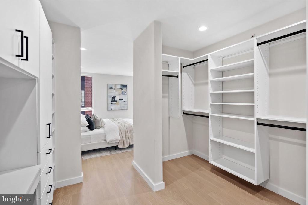 614 BRENNA WALK 27