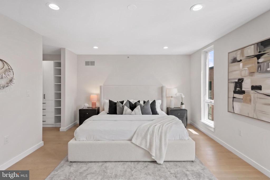 614 BRENNA WALK 27