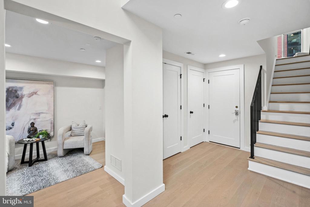 614 BRENNA WALK 27
