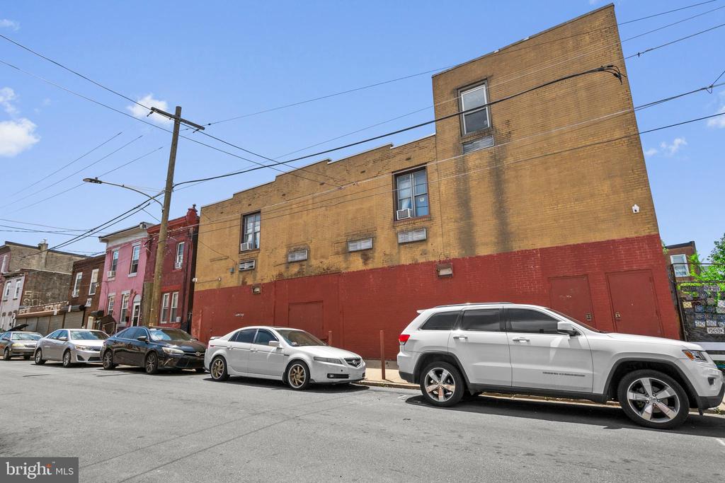 2428 N FAIRHILL STREET 34