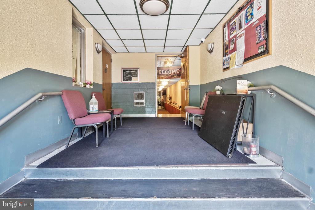 2428 N FAIRHILL STREET 34