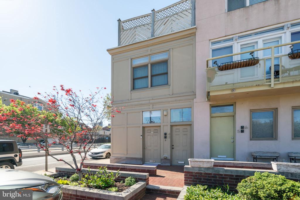 501 VINE STREET 2