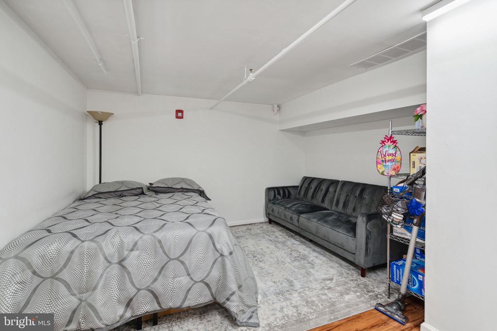 501 VINE STREET 2