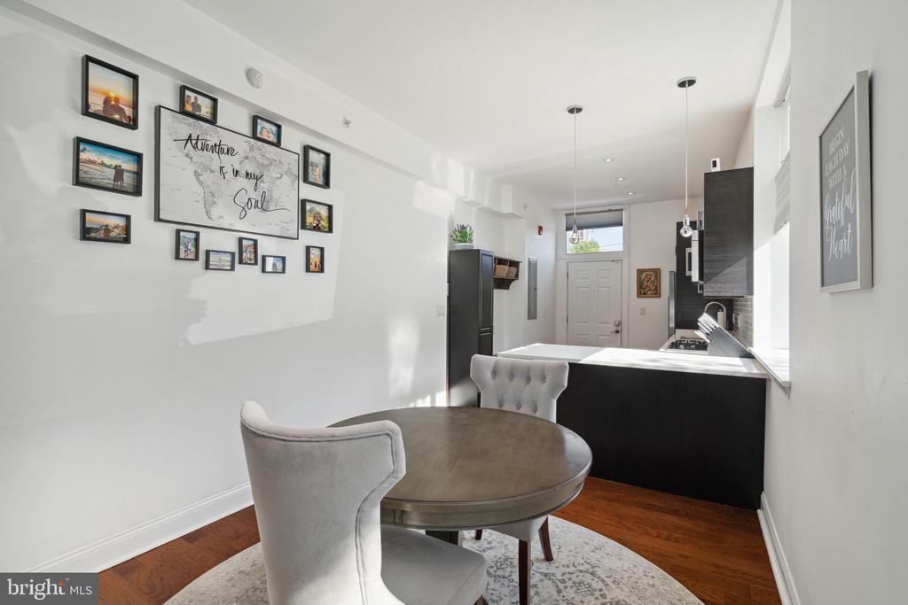 501 VINE STREET 2