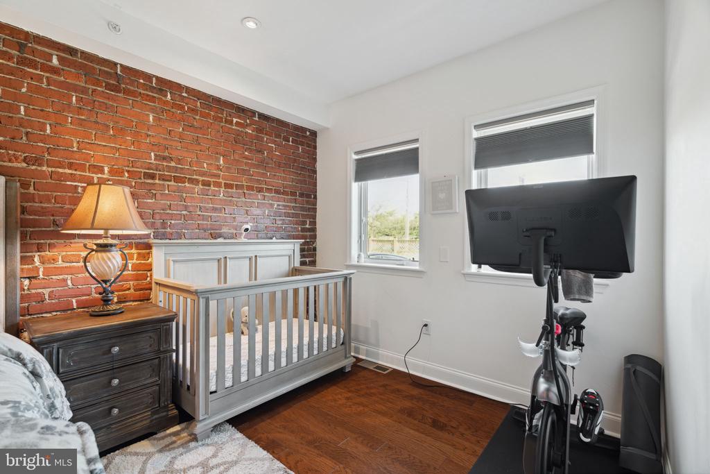 501 VINE STREET 2