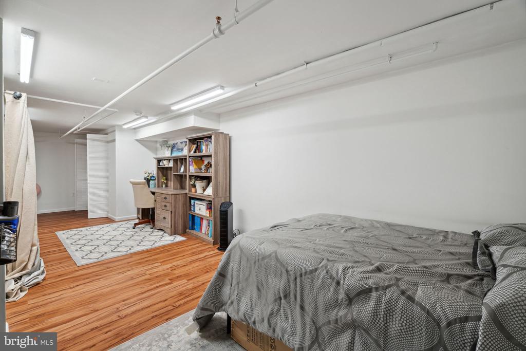 501 VINE STREET 2