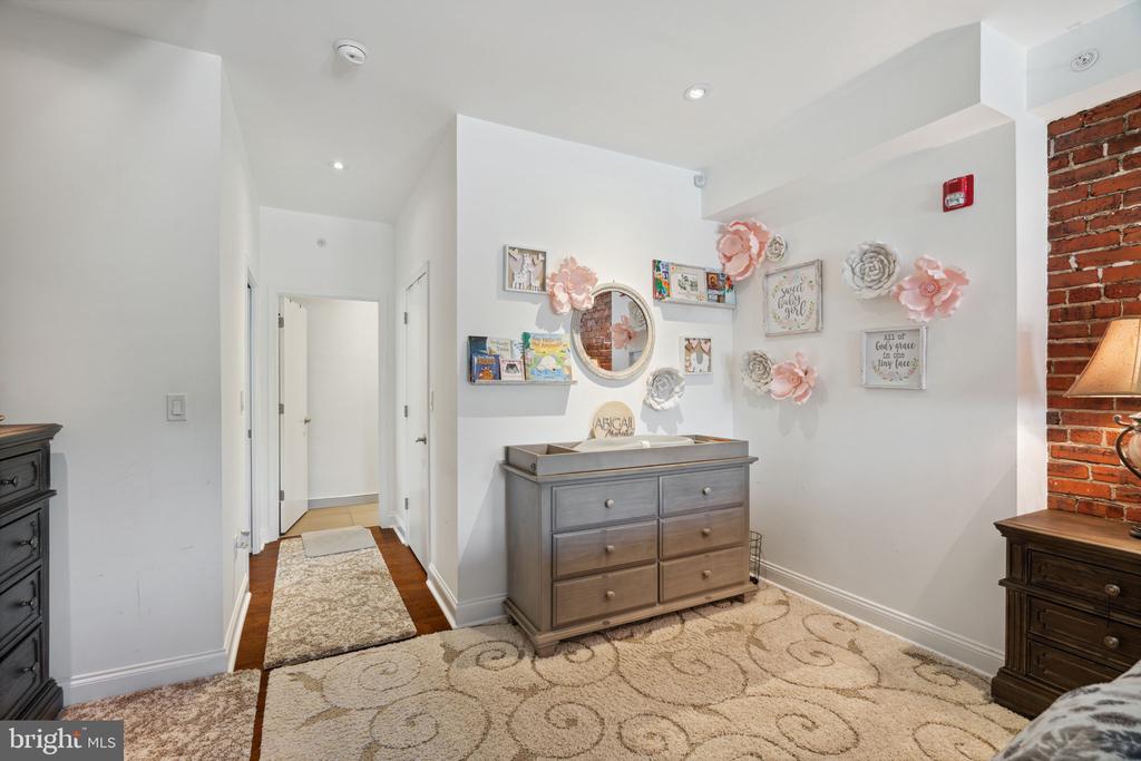 501 VINE STREET 2