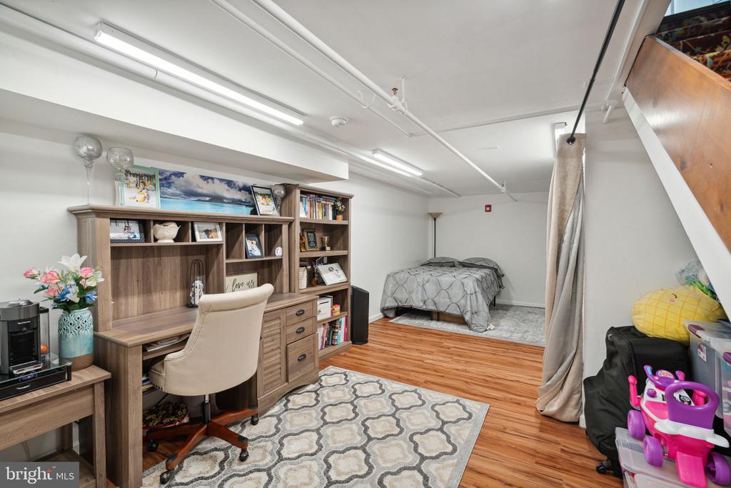 501 VINE STREET 2