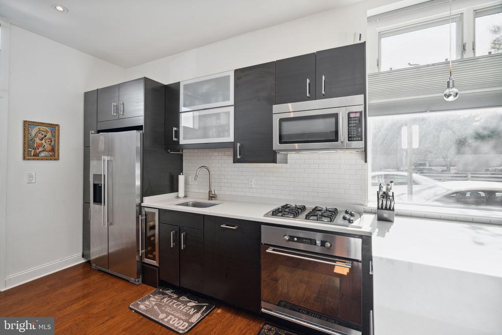 501 VINE STREET 2