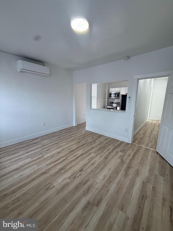 5503 W GIRARD AVENUE Unit: 3