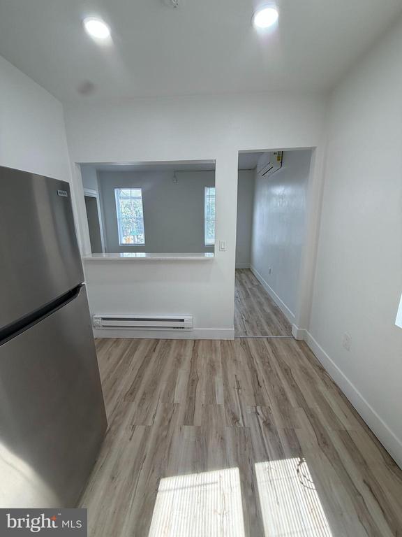 5503 W GIRARD AVENUE Unit: 3