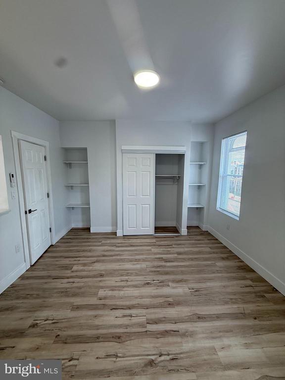 5503 W GIRARD AVENUE Unit: 3
