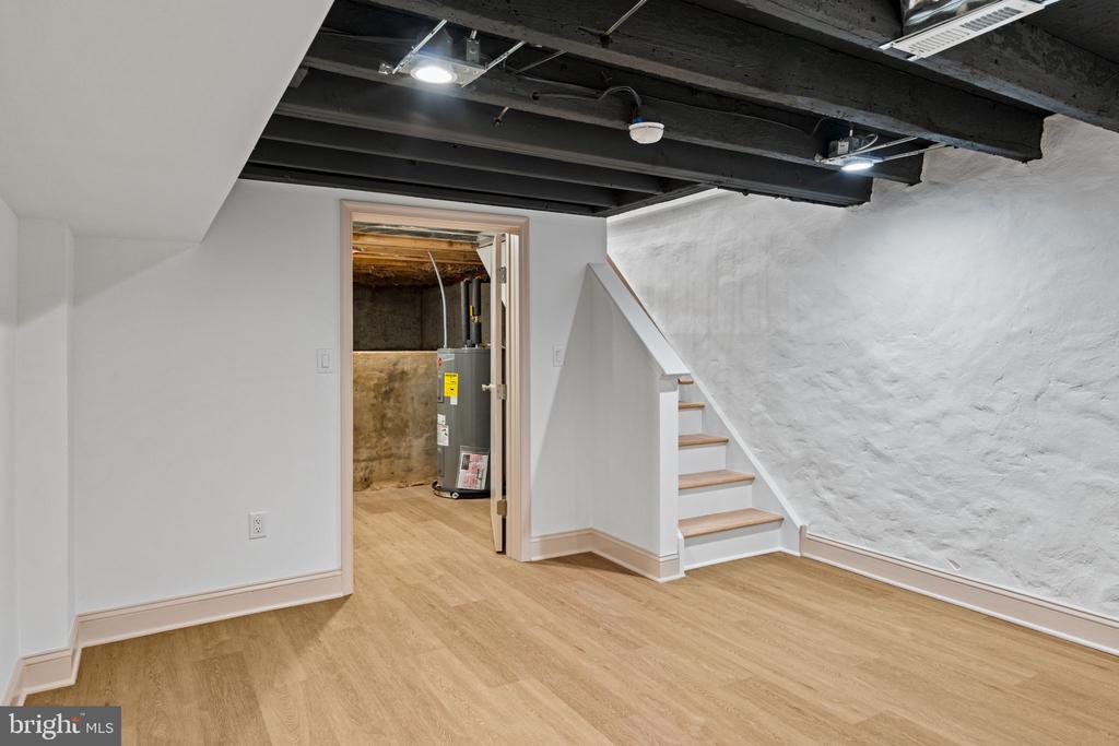 739 EARP STREET