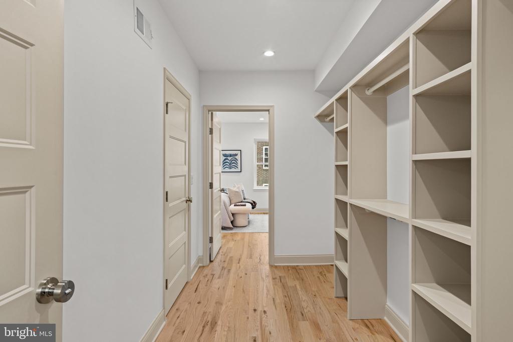 739 EARP STREET