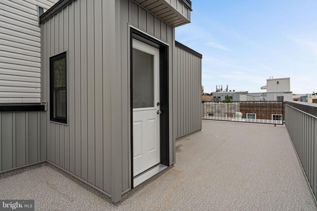 739 EARP STREET