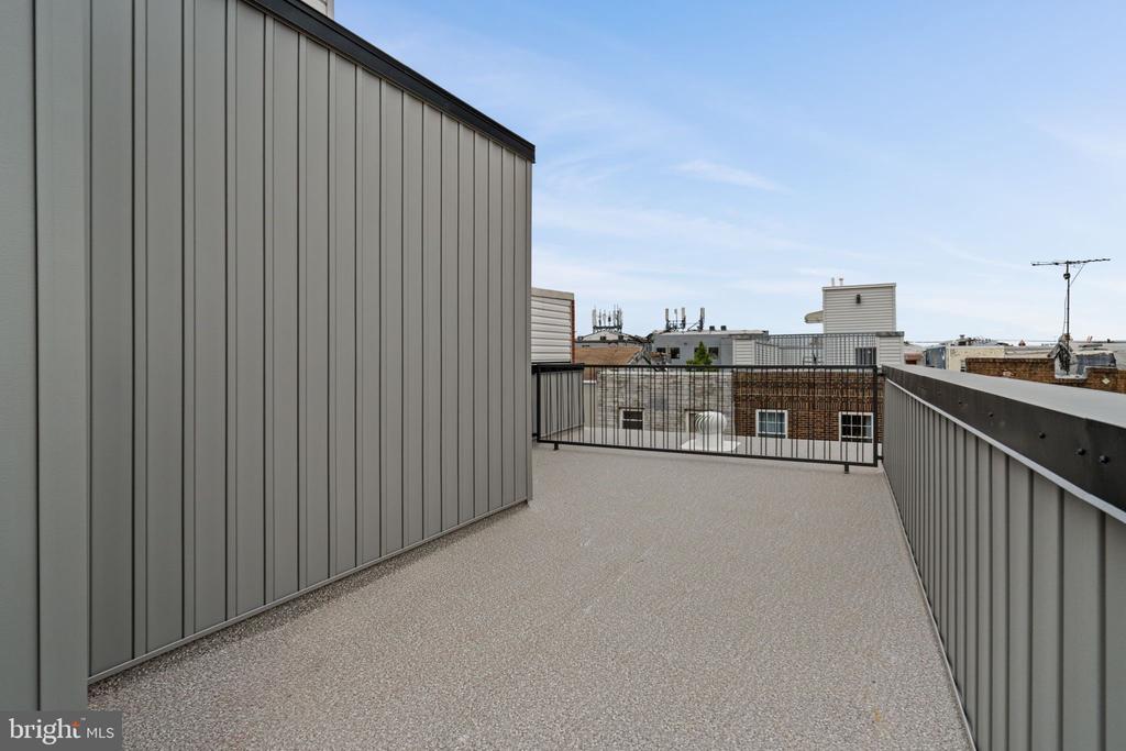 739 EARP STREET