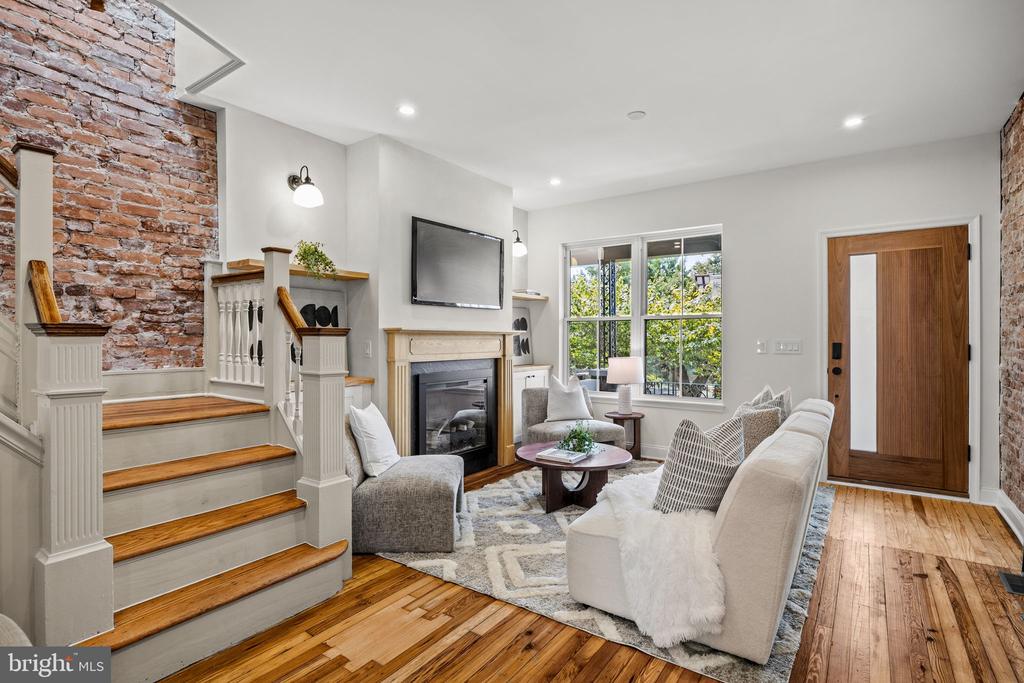 5131 CEDAR AVENUE