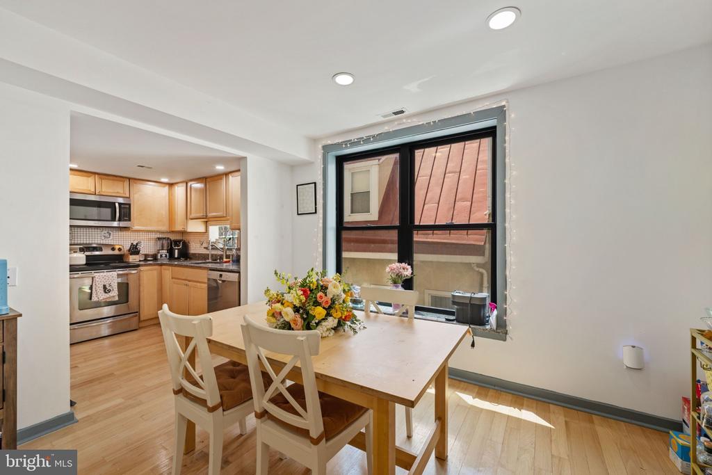 830 LOMBARD STREET Unit: A