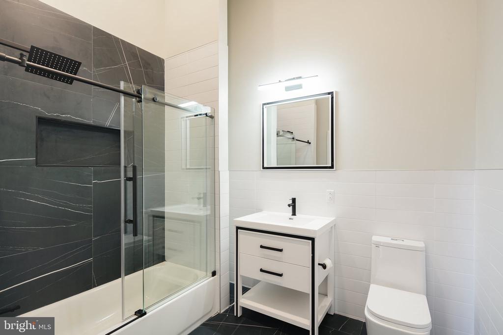 1501 N 5TH STREET Unit: 2