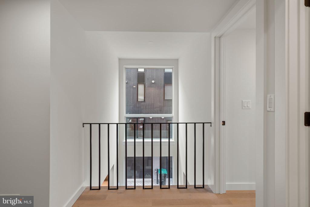 966 N 6TH STREET
